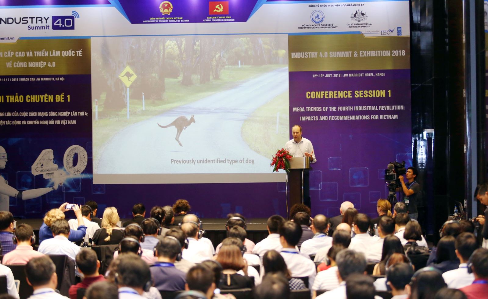 Bộ trưởng Chu Ngọc Anh: Cuộc CMCN 4.0 tác động ngày càng rõ nét tới kinh tế - xã hội Việt Nam